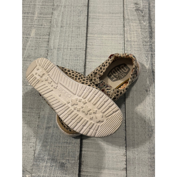 Heydude BNWT Size 5 $64.99 Wendy Pieced Bisbee - Picture 3 of 9